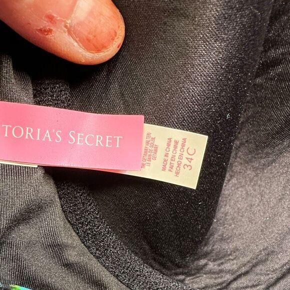 VICTORIA’S SECRET Women’s Black Beaded Push-Up Halter Bikini Top 34C - Picture 4 of 6